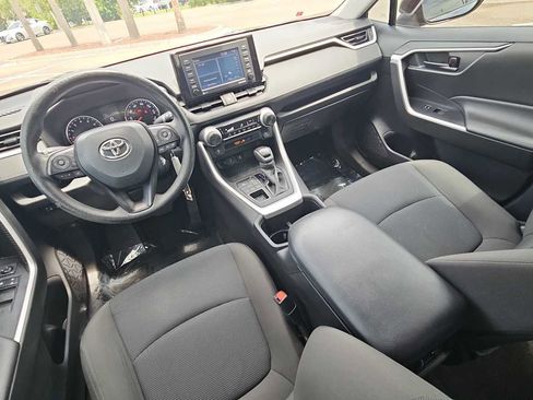 Used 2022 Toyota RAV4 LE AWD/4WD image 22