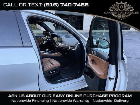 Used 2019 BMW X5 xDrive50i w/ M Sport Package AWD/4WD image 13