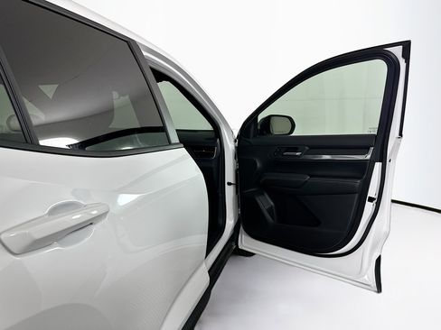 Used 2025 GMC Terrain Elevation image 31