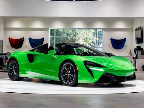 New 2026 McLaren Artura Spider image 42