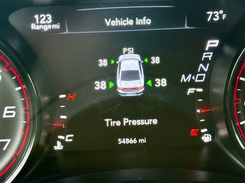 Used 2022 Dodge Charger SXT w/ Blacktop Package image 12