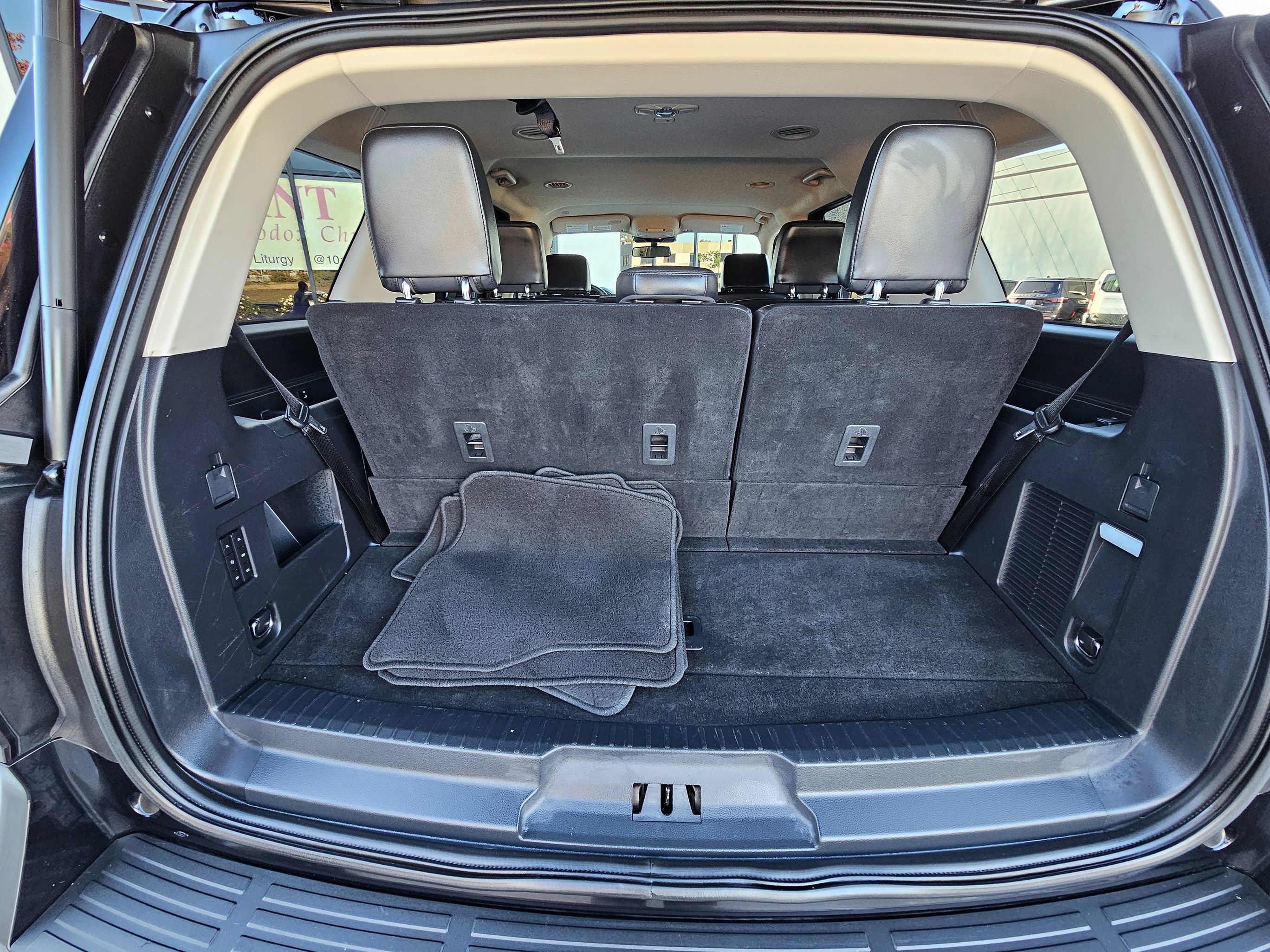 Used 2022 Ford Expedition XLT AWD/4WD image 28