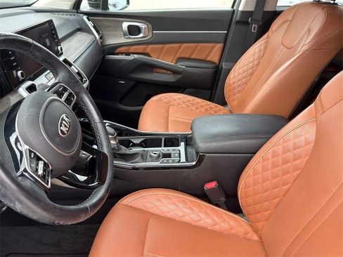 Used 2021 Kia Sorento SX Prestige image 12