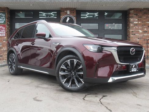 Used 2024 MAZDA CX-90 Plug-In Hybrid w/ Premium Pkg AWD/4WD image 2