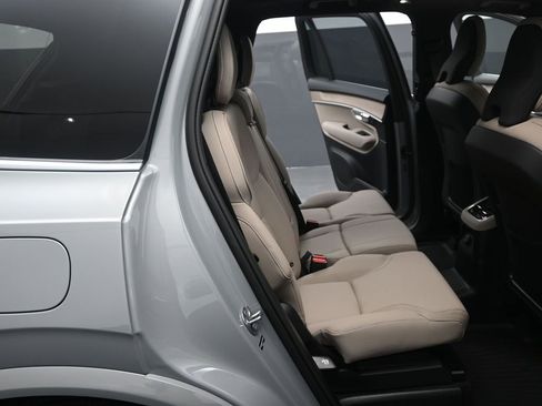 New 2026 Volvo XC90 T8 Plus w/ Protection Package Premier AWD/4WD image 20