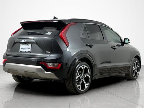 Used 2023 Kia Niro EX Touring FWD image 5