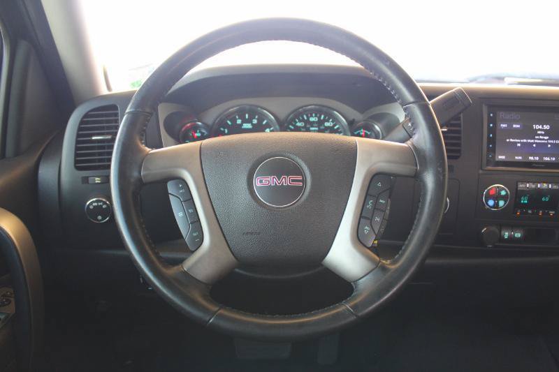 Used 2014 GMC Sierra 2500 SLE w/ SLE Preferred Package AWD/4WD image 32