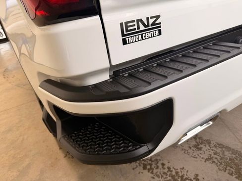 Used 2024 GMC Sierra 1500 Elevation image 15