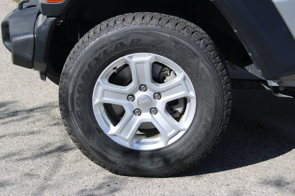 Used 2018 Jeep Wrangler Unlimited Sport S AWD/4WD image 8
