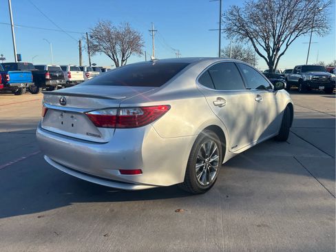 Used 2014 Lexus ES 300h image 3