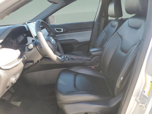 Certified 2024 Jeep Compass Latitude image 20