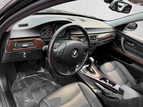 Used 2011 BMW 335i xDrive Sedan AWD/4WD image 13