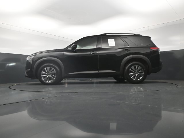 Used 2024 Nissan Pathfinder SV FWD image 31