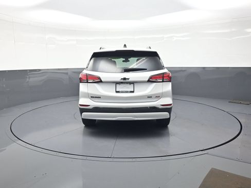 Used 2022 Chevrolet Equinox RS AWD/4WD image 4