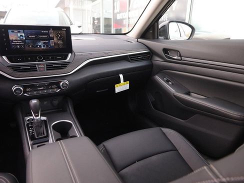 New 2026 Nissan Altima 2.5 SV w/ SV Premium Package image 24