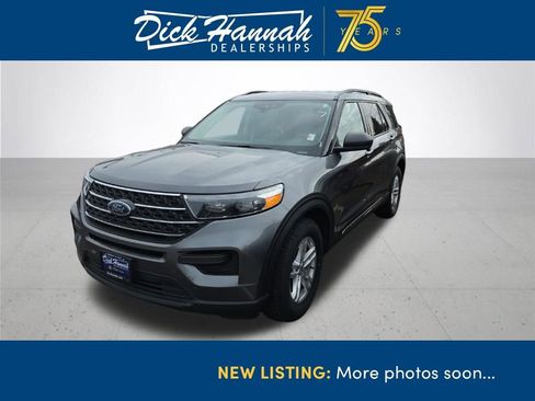 Used 2022 Ford Explorer XLT image 1