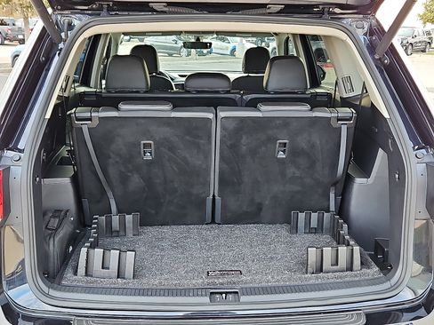 Certified 2023 Volkswagen Atlas SE image 6