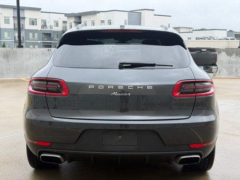 Used 2017 Porsche Macan AWD/4WD image 4