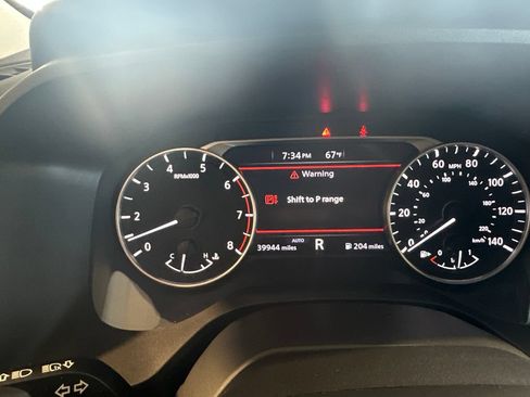 Used 2025 Nissan Rogue SV AWD/4WD image 25