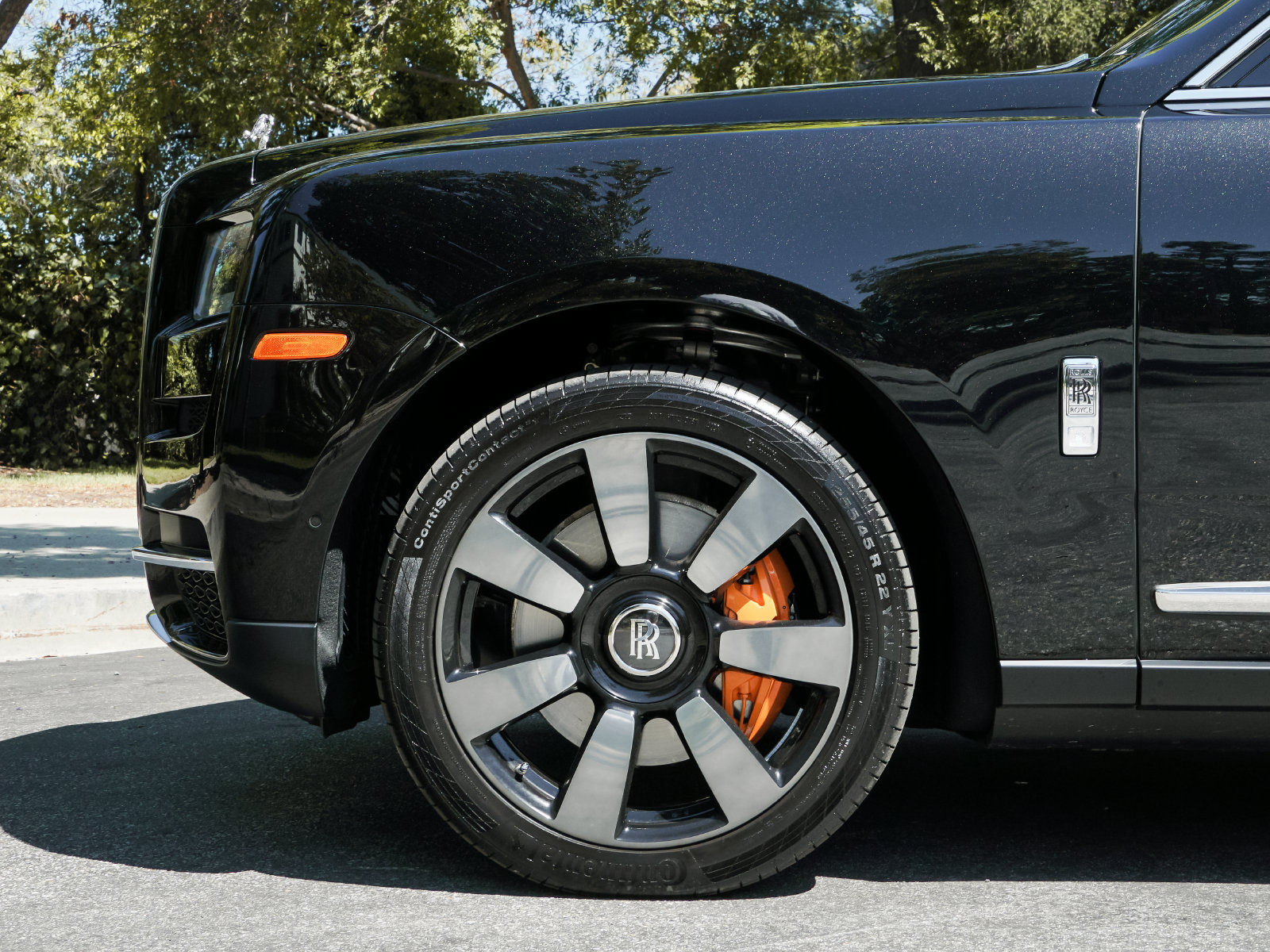 Certified 2024 Rolls-Royce Cullinan w/ Cullinan Package AWD/4WD image 11