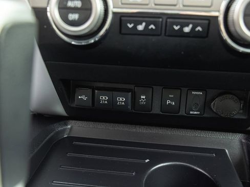 Certified 2021 Toyota Tundra Limited w/ Limited Premium Package image 21