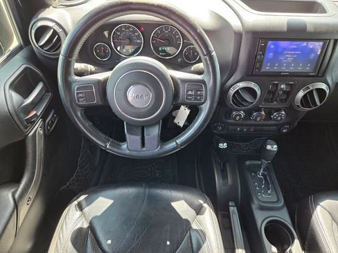 Used 2018 Jeep Wrangler Unlimited Sport S AWD/4WD image 15