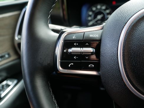 Certified 2023 Kia Sorento SX Prestige AWD/4WD image 28