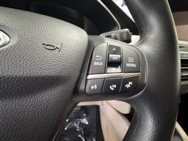 Used 2020 Ford Escape SE FWD image 18