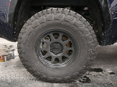 Used 2024 Toyota Tundra Platinum image 31