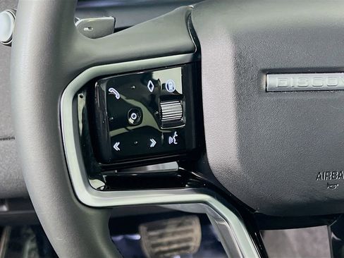 Used 2025 Land Rover Discovery Sport S image 10