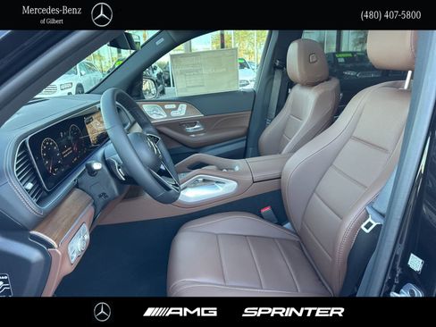 New 2026 Mercedes-Benz GLS 450 4MATIC image 9