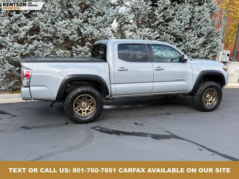 Used 2021 Toyota Tacoma TRD Off-Road image 9