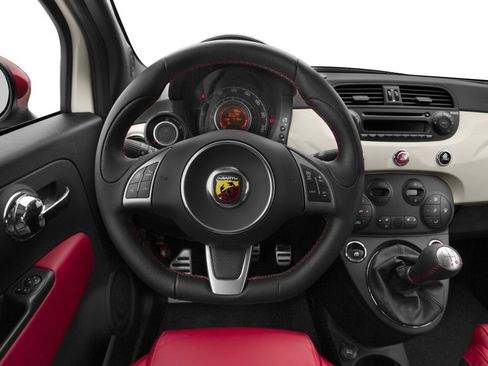 Used 2016 FIAT 500 Abarth FWD image 4
