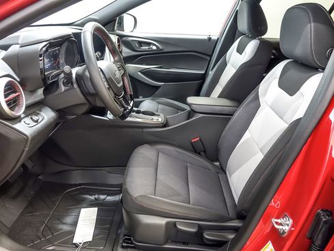 New 2026 Chevrolet Trax RS w/ Driver Confidence Package image 9