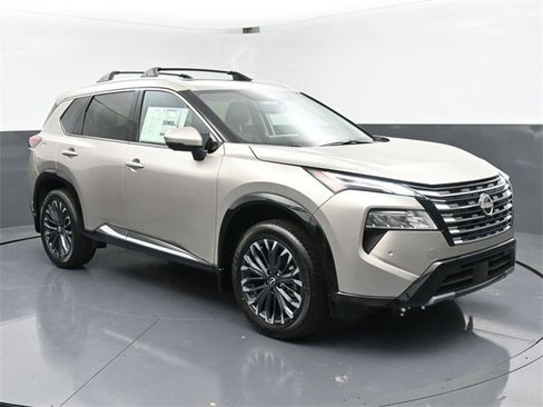 New 2025 Nissan Rogue Platinum w/ Platinum Premium Package image 2