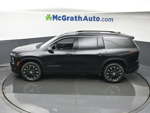 New 2026 Chevrolet Traverse LT w/ Sun and Wheel Package AWD/4WD image 3