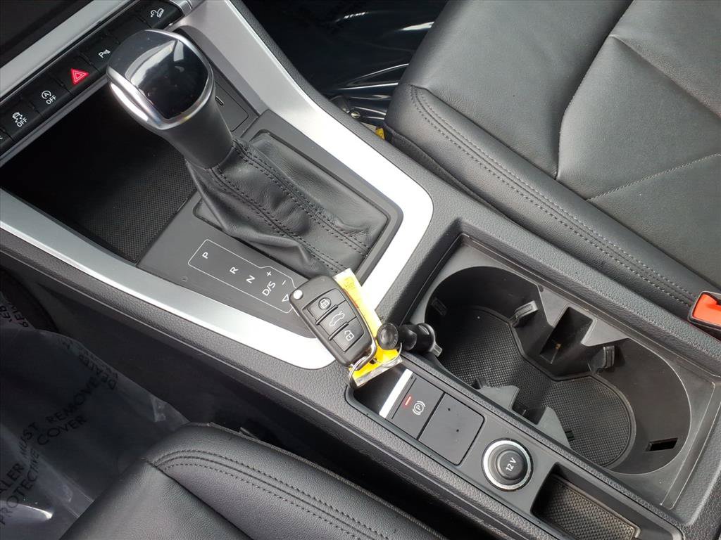 Used 2025 Audi Q3 2.0T Premium AWD/4WD image 17
