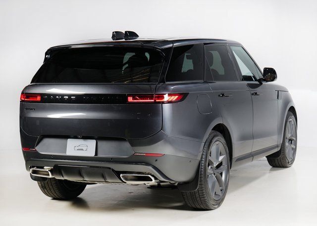 New 2026 Land Rover Range Rover Sport SE AWD/4WD image 2