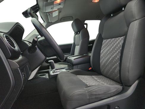 Used 2018 Toyota Tundra SR5 w/ TRD Off Road Package image 11