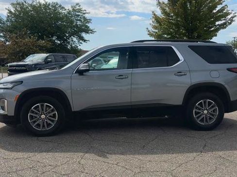 Used 2023 Chevrolet Traverse LT w/ LPO, Floor Liner Package AWD/4WD image 5