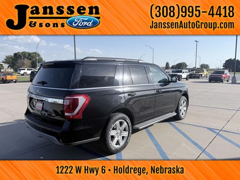 Used 2020 Ford Expedition XLT w/ Equipment Group 202A RWD image 6