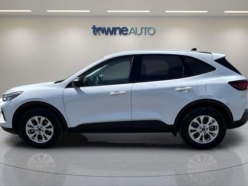 Used 2025 Ford Escape Active AWD/4WD image 2