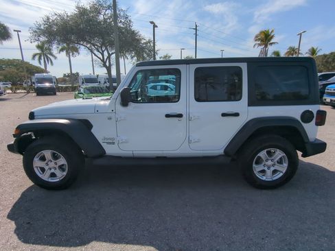 Used 2020 Jeep Wrangler Unlimited Sport S image 8