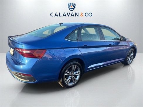 Used 2024 Volkswagen Jetta SE image 7