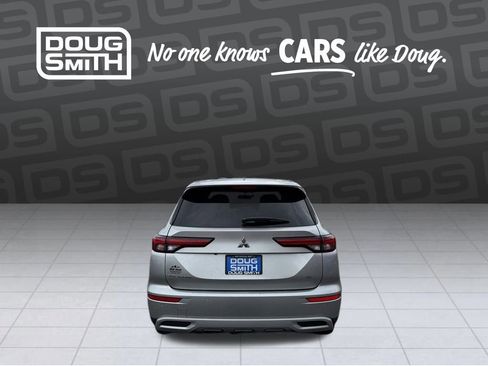 Used 2022 Mitsubishi Outlander SEL Black Edition image 4