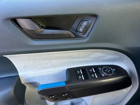 Used 2025 Ford Maverick XLT w/ Equipment Group 301A image 11