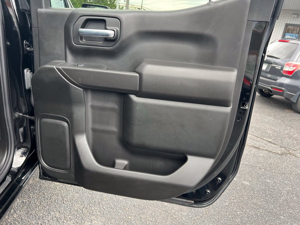 Used 2021 Chevrolet Silverado 1500 Custom Trail Boss w/ LPO, Dark Essentials Package AWD/4WD image 24