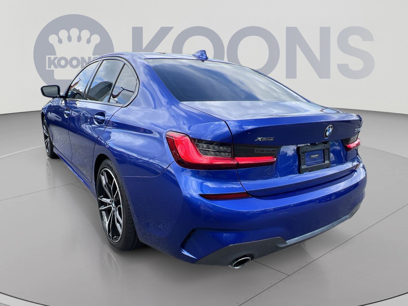 Used 2020 BMW 330i xDrive Sedan w/ M Sport Package AWD/4WD image 4
