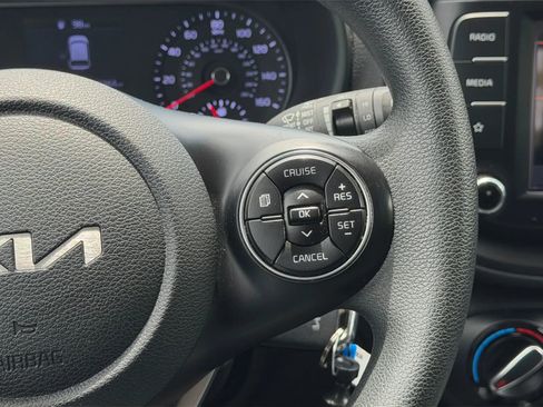 Used 2022 Kia Soul LX FWD image 23