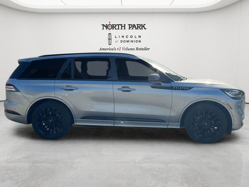 Used 2024 Lincoln Aviator Reserve w/ Jet Package RWD image 6